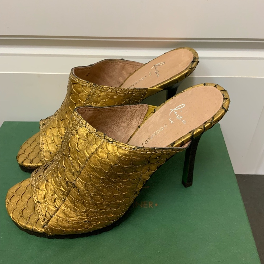 Lisa for Donald Pliner Ishi-FI Leather Antique Gold Shoes 7M Mule Pumps